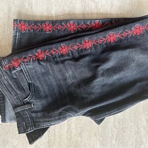 Levi’s 711 size 29 Embroidered Black Jeans